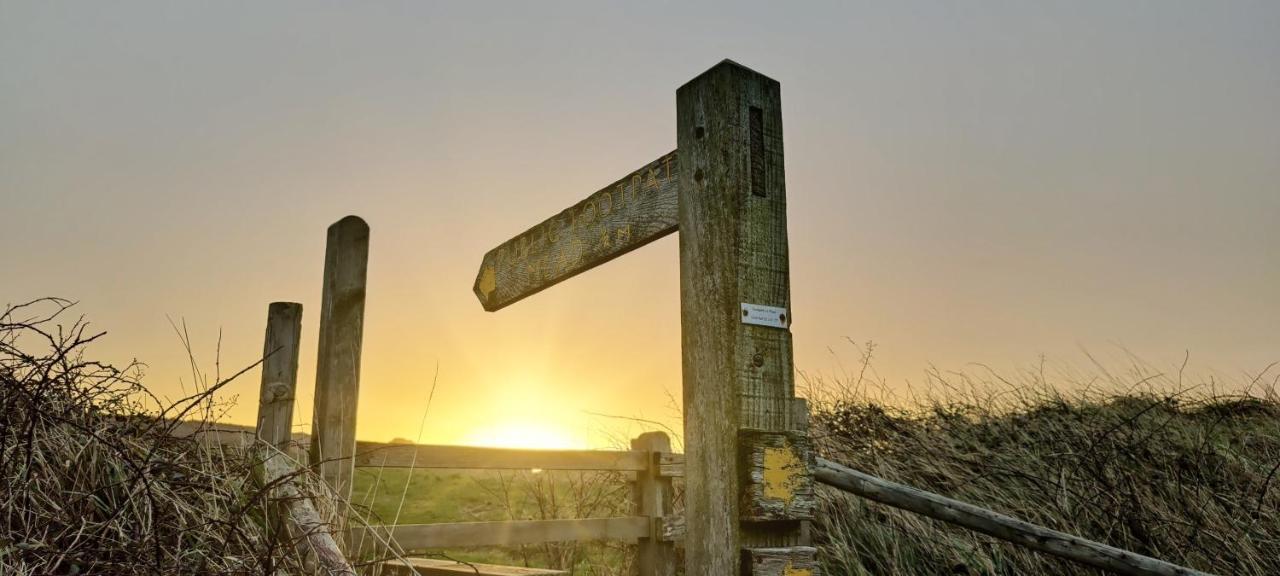 Darracott Farm Cottage Welcombe エクステリア 写真